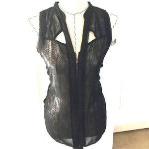 🤘🖤Like NEW Rock Star Shirt by Rock and Republic